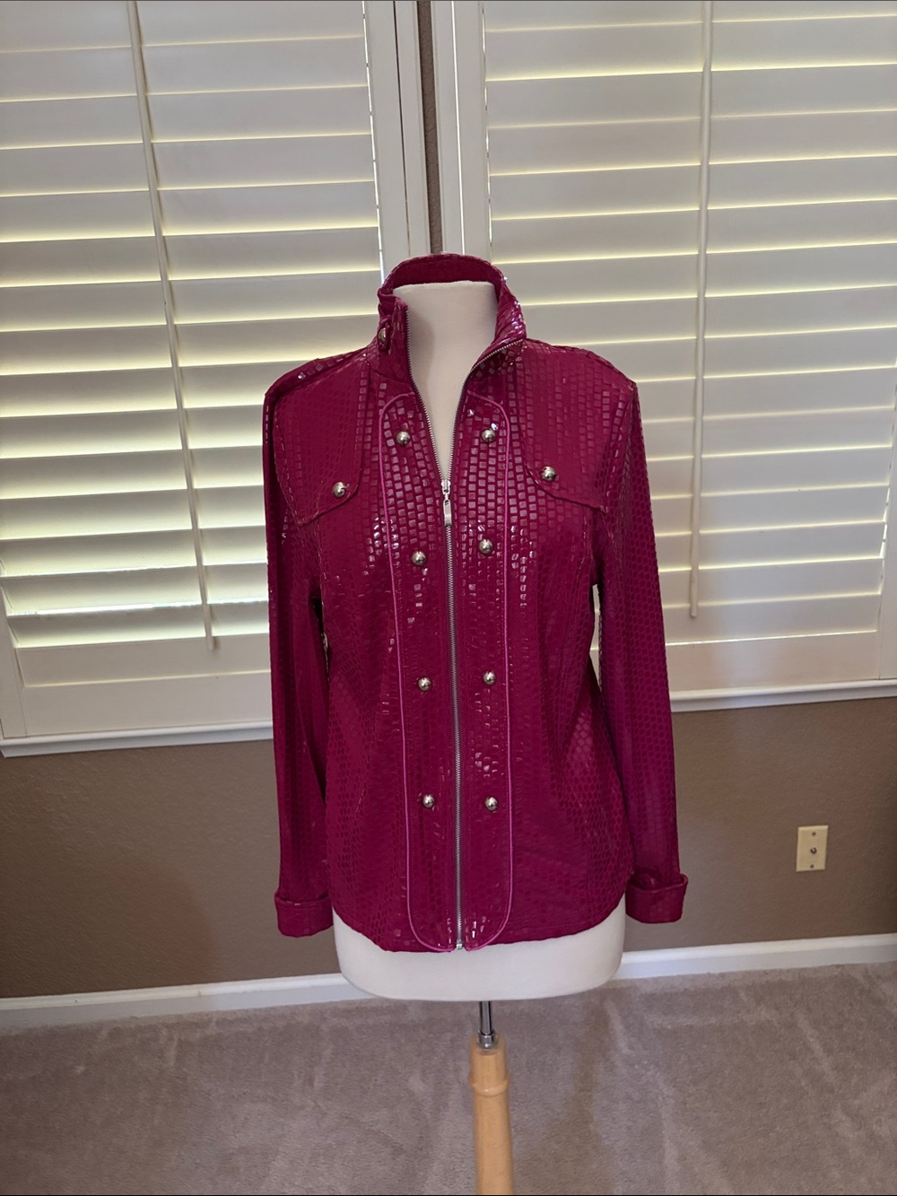 Lisa International Women's Fuchsia Studded Zip-Front Jacket size M new - Picture 3 of 6